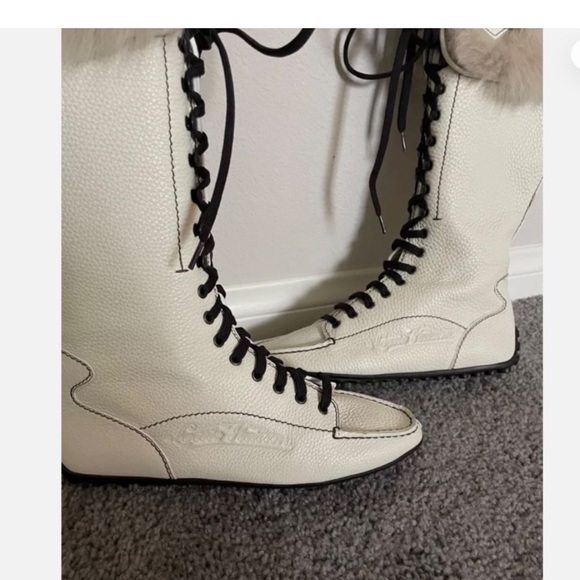 LOUIS VUITTON Cream Leather and Fur Trim Lace Up Boots sz 40 - Picture 2 of 7